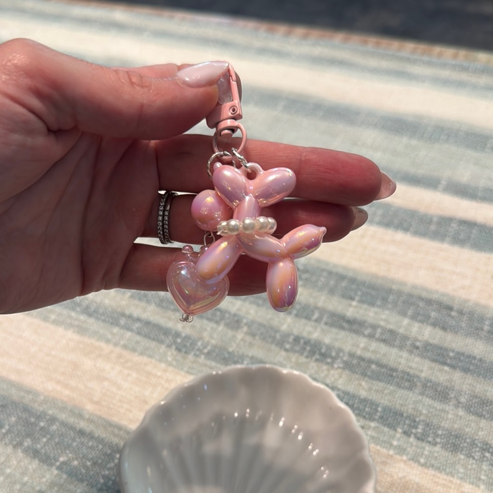 Pink Balloon Dog Keychain/Bag Charm/zipper pull - Picture 3 of 4